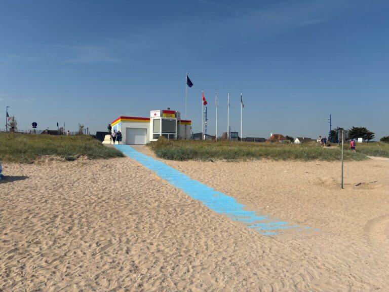 Colleville Montgomery poste de secours 2 768x576